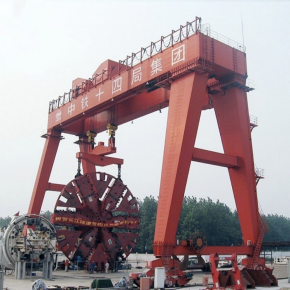 Gantry Crane with Shield